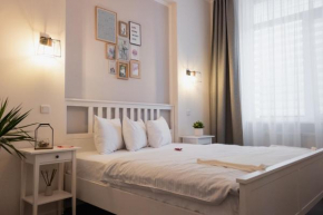 Maison 33, Bucharest